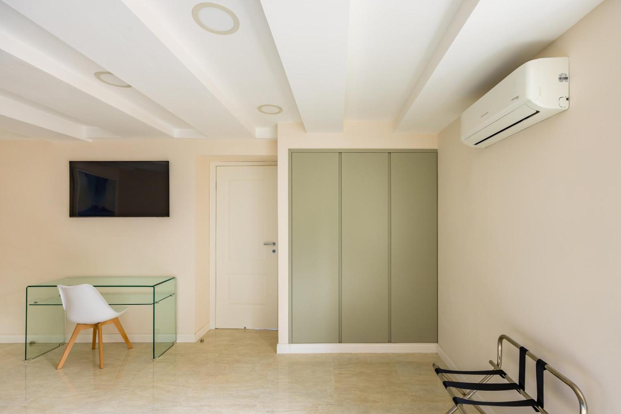 Apartment Palazzo Maddaloni Sweet By Napoliapartments Naples