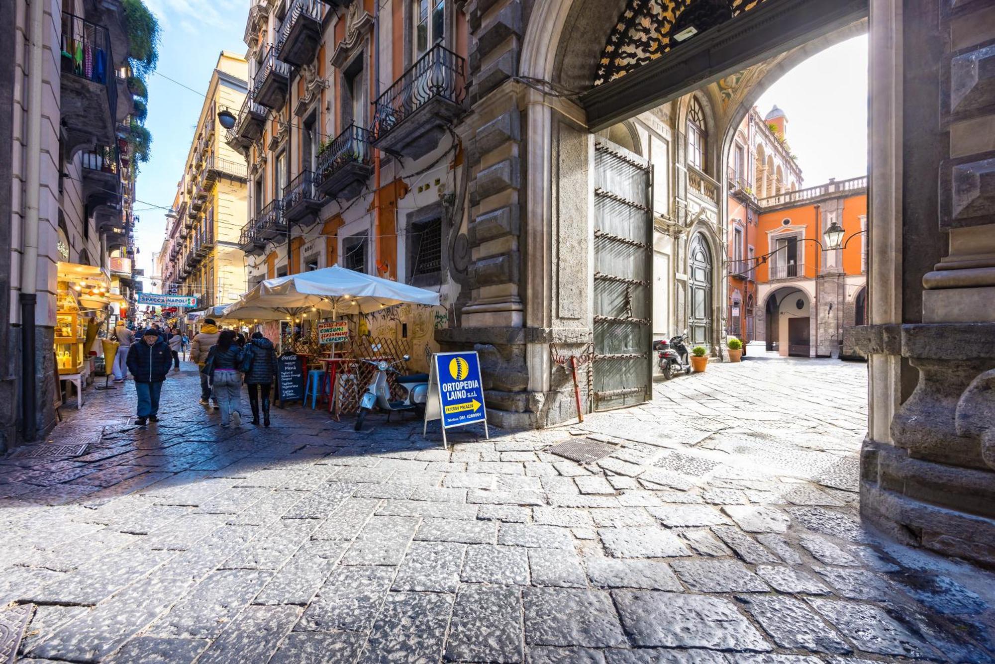 Apartment Palazzo Maddaloni Sweet By Napoliapartments *